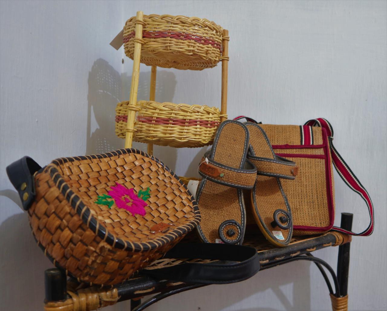 BUS NGANTANG COLLECTION